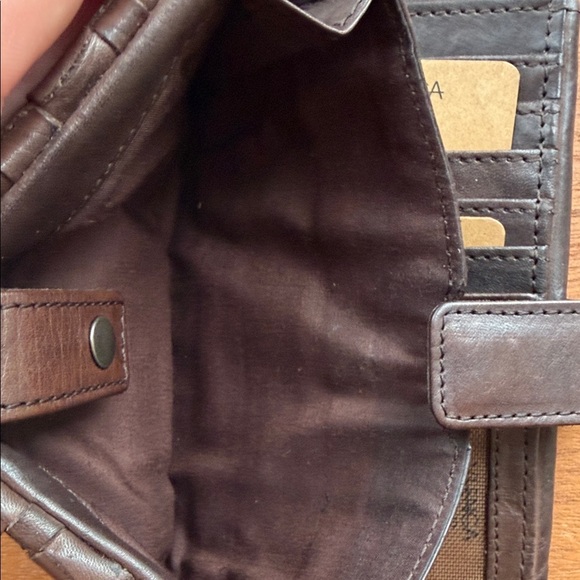 Amazon.com: VILENCA HOLLAND Genuine Leather Wallet | Women Vilenca Woven Brown Wallet